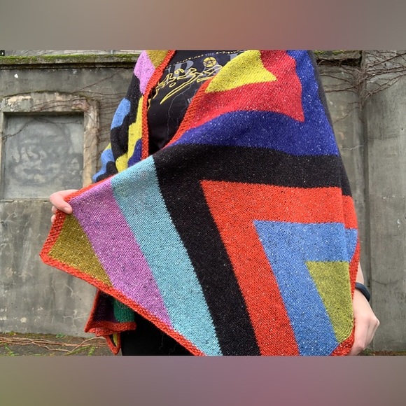 Oversized Zig Zag wrap scarf handmade knit Rowan kaffe fasset graphic - Picture 3 of 5